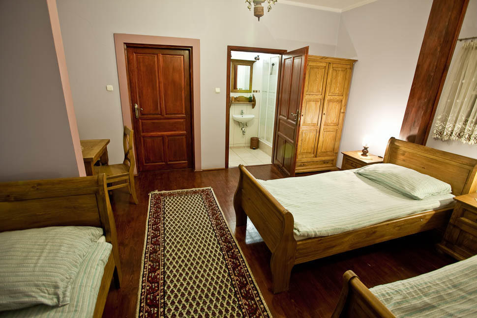Dwor Na Wichrowym Wzgorzu Bed and Breakfast Przybysławice Exteriör bild