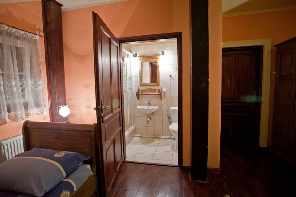 Dwor Na Wichrowym Wzgorzu Bed and Breakfast Przybysławice Exteriör bild