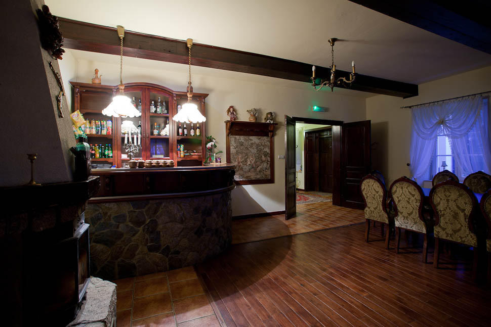 Dwor Na Wichrowym Wzgorzu Bed and Breakfast Przybysławice Exteriör bild