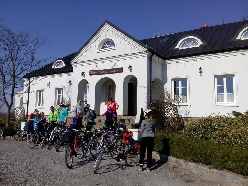 Dwor Na Wichrowym Wzgorzu Bed and Breakfast Przybysławice Exteriör bild
